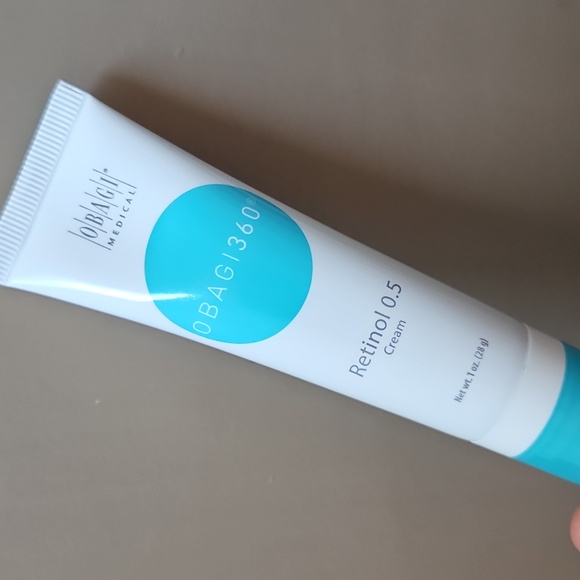 New - Obagi Medical Obagi360 Retinol 0.5 (1 oz.) - Picture 4 of 5